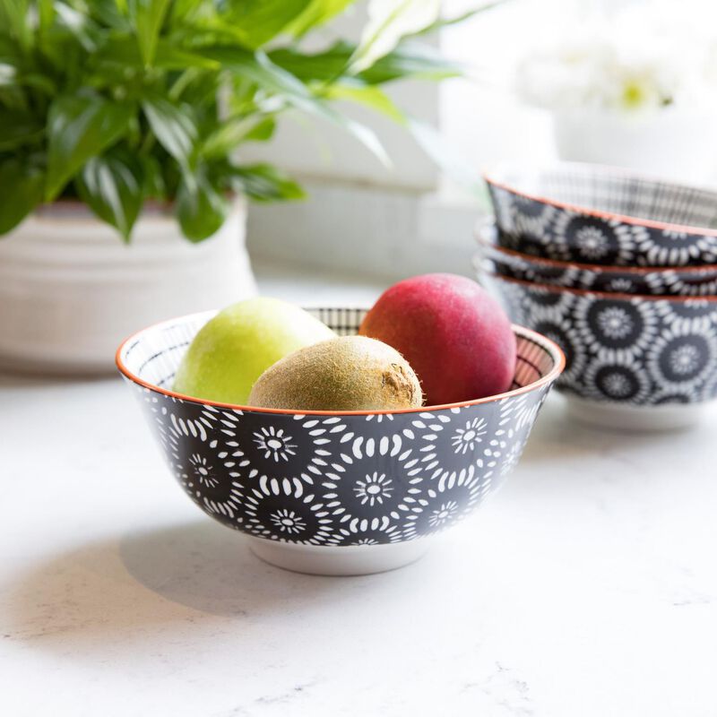 Mikasa 15.5cm Does It All Bowl Black Tile image number 3